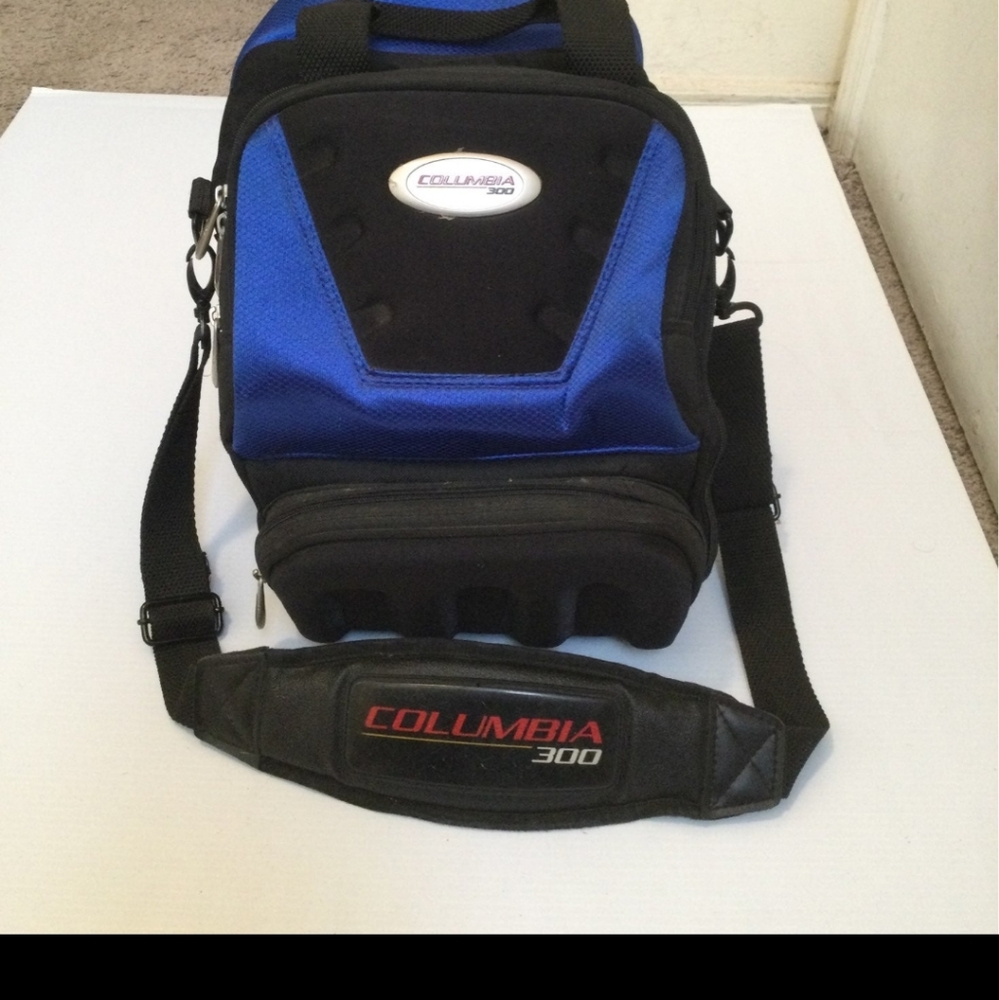 COLUMBIA 300 BOWLING BALL BAG ONLY